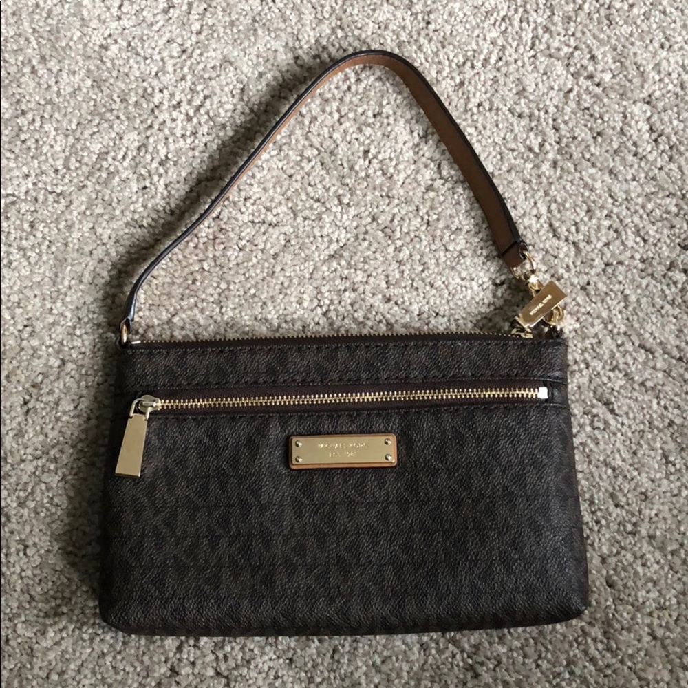 Michael Kors Jet Set Travel Large Logo Wristlet